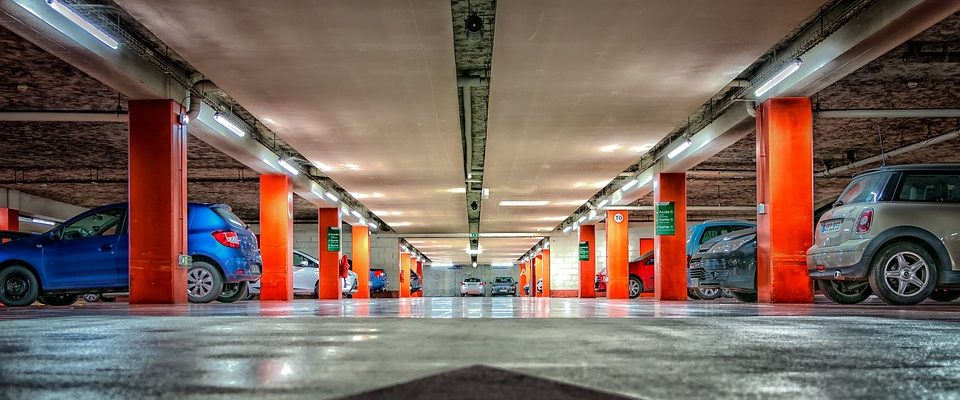 Praha plná parkovišt
