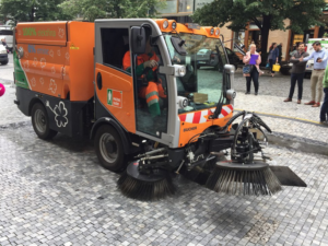 Uklízecí vůz na elektřinu Praha