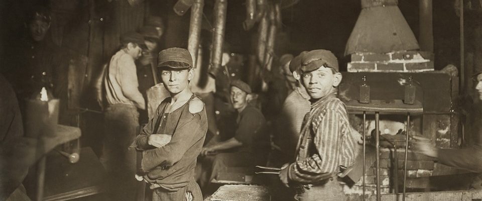 Zavítejte na výstavu ukazující příběh zaniklé sklárny