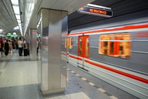 Pražské metro opět jezdí po půlnoci