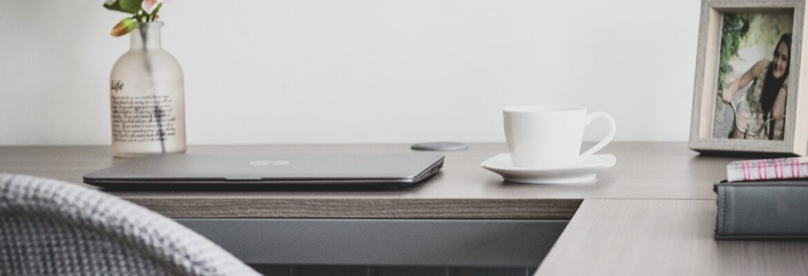 Pracovní kout doma: jak si zařídit funkční a stylové pracovní místo