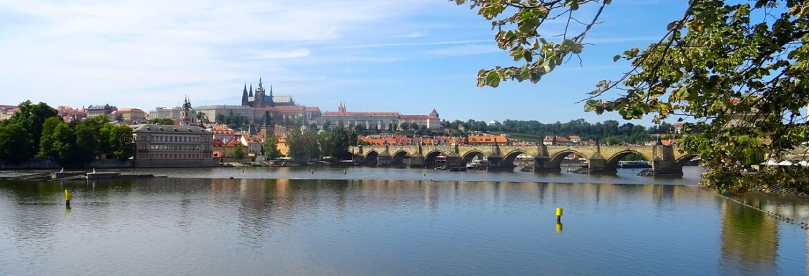 Letní Praha (ilustrační)