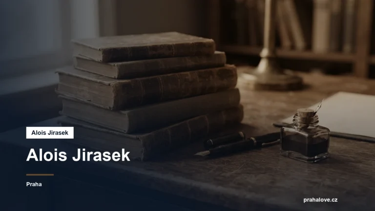 Staré knihy, plnicí pero a kalamář na psacím stole