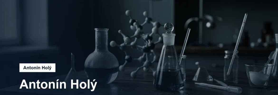 Laboratorní sklo a molekulární model na stole