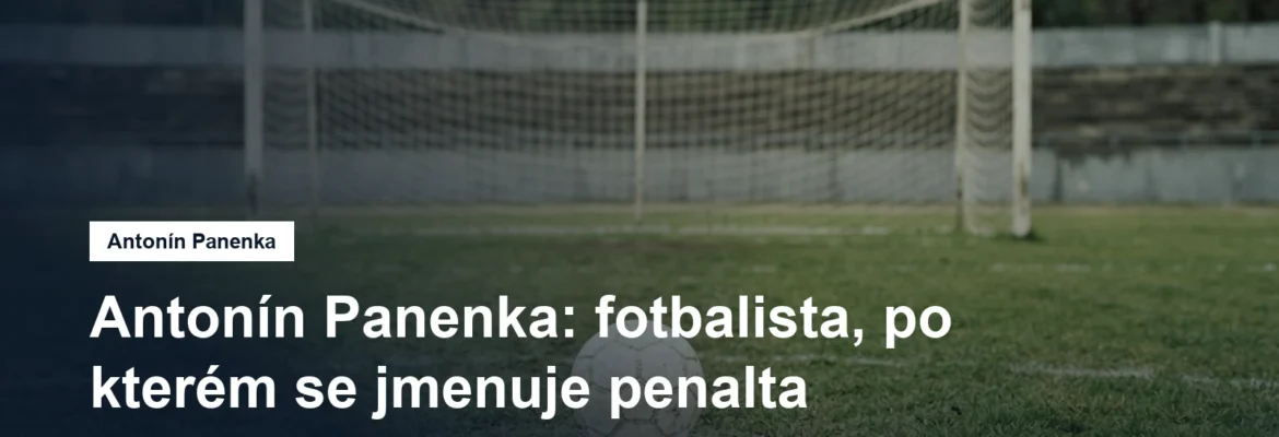 Míč na značce pokutového kopu před brankou
