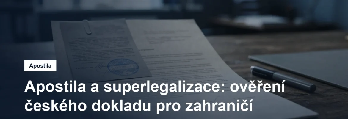 Úřední listina s doložkou a razítkem na stole