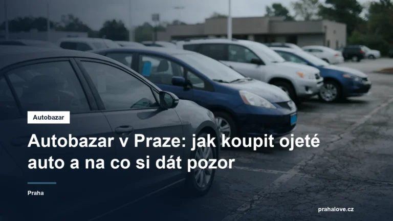 Řada ojetých aut na prodejní ploše