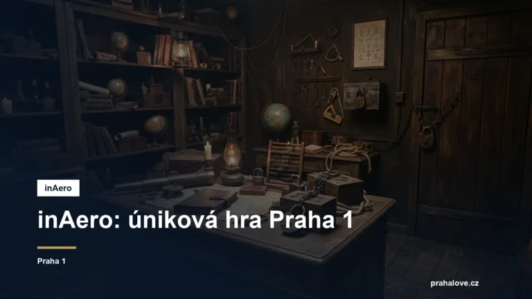 Interiér únikové hry se zámky a starým nábytkem