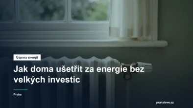 Radiátor s termostatickou hlavicí pod oknem