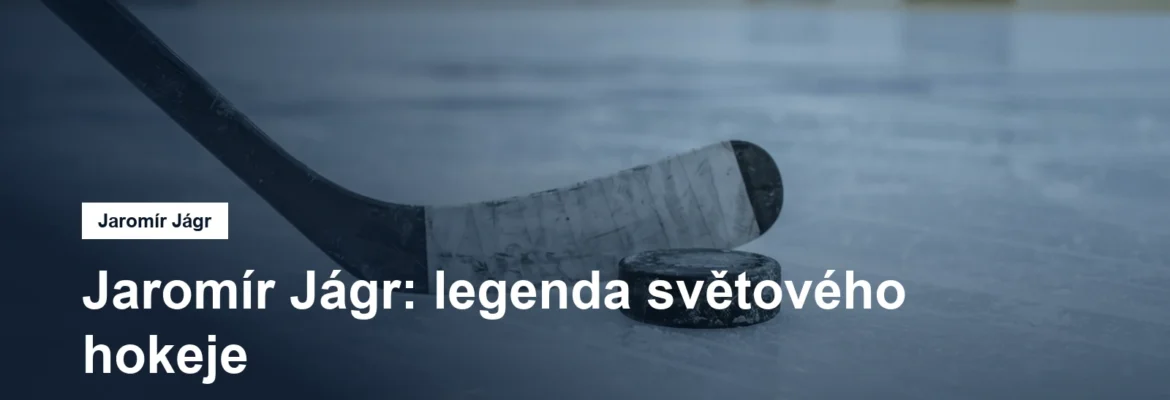 Hokejka a puk na ledové ploše