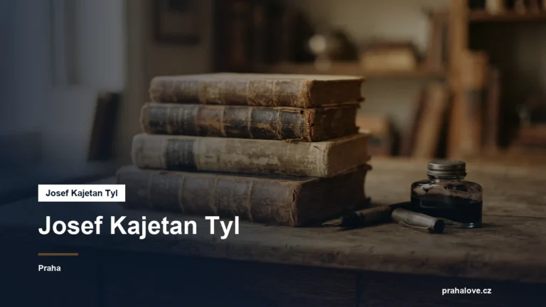 Staré knihy, plnicí pero a kalamář na psacím stole