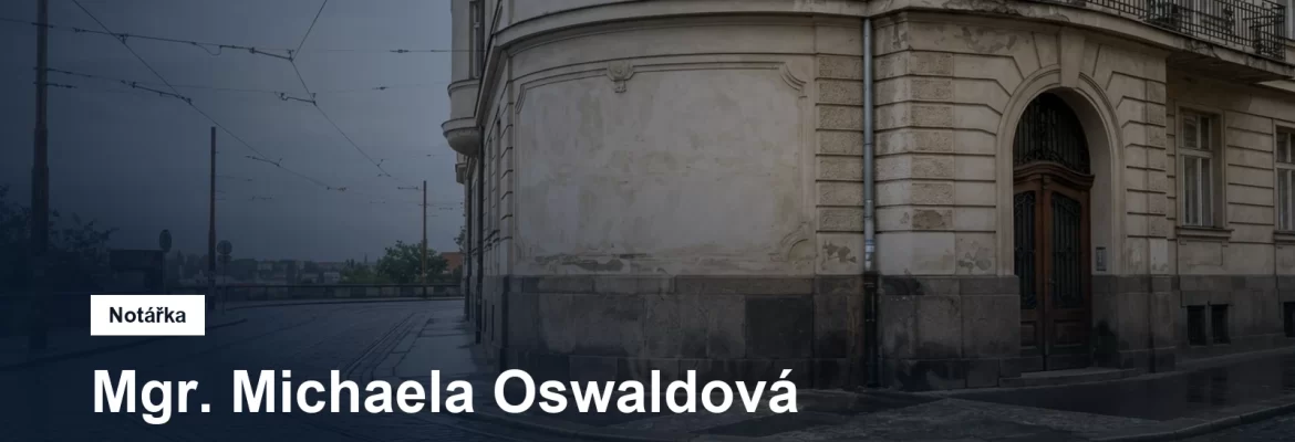 Nároží činžovního domu s tramvajovou tratí v pražské Přemyslovské ulici