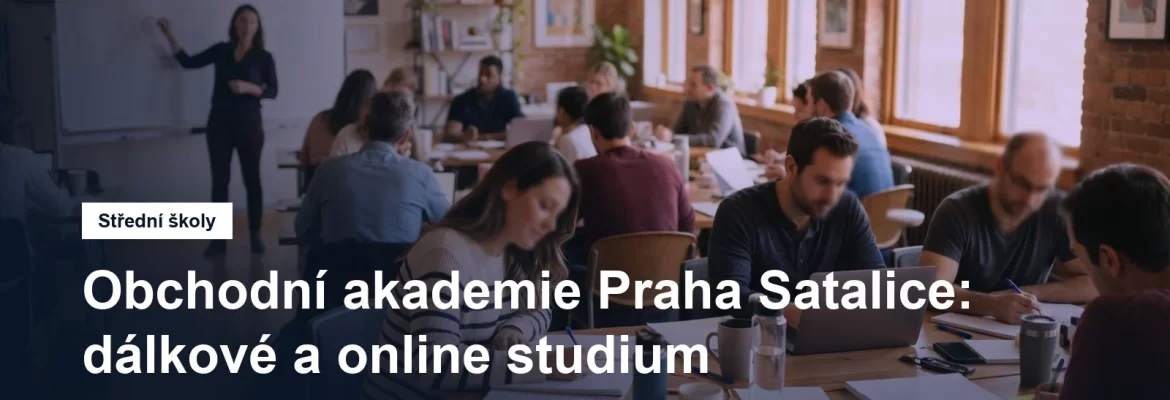 Dospělí studenti při sobotní konzultaci na střední škole