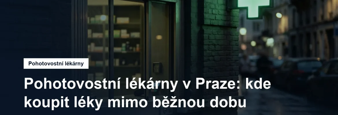 Výdejní okénko lékárny se svítícím křížem večer