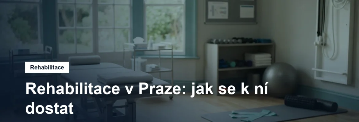 Rehabilitační cvičební sál s pomůckami a lehátkem