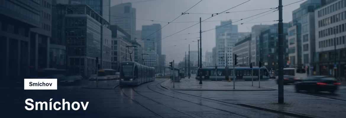 Rušné moderní centrum s tramvajemi