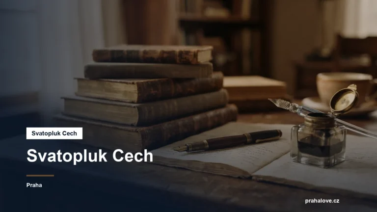 Staré knihy, plnicí pero a kalamář na psacím stole