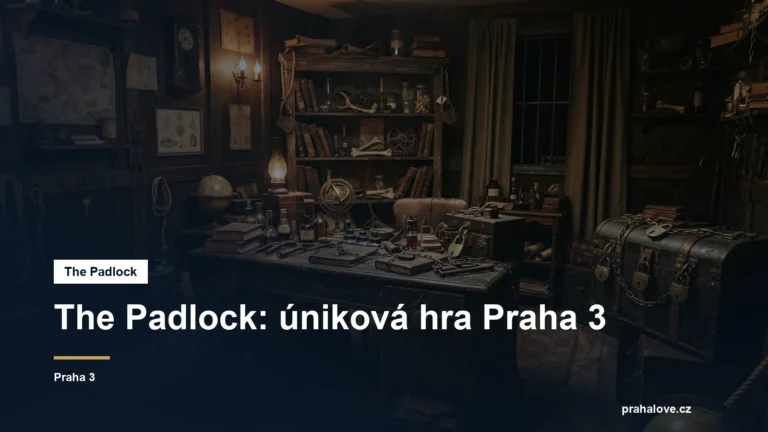 Interiér únikové hry se zámky a starým nábytkem