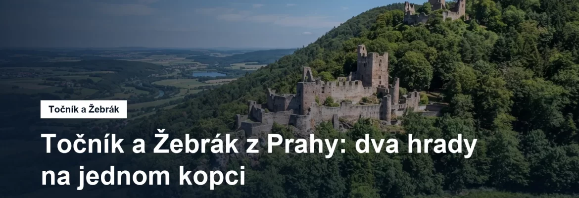 Dvě hradní zříceniny nad sebou ve svahu nad krajinou