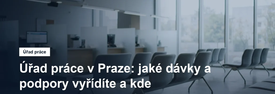 Čekárna úřadu s přepážkami a pořadovým systémem