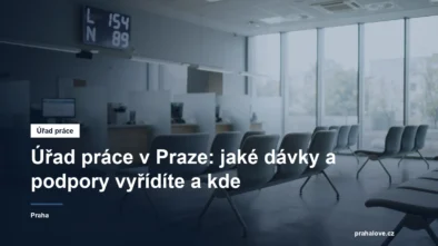 Čekárna úřadu s přepážkami a pořadovým systémem