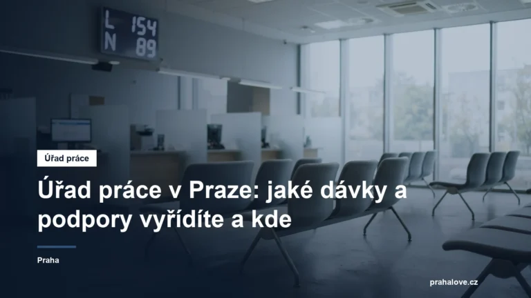 Čekárna úřadu s přepážkami a pořadovým systémem
