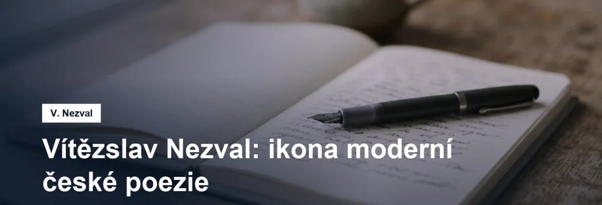 Otevřený zápisník s verši a pero