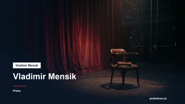 Divadelní jeviště s reflektorem a rudou oponou