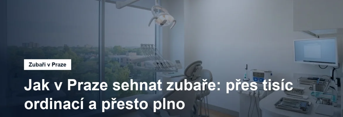 Zubní ordinace s křeslem a lampou u okna