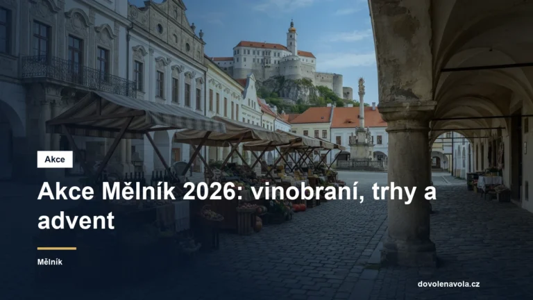 Trh na náměstí s podloubím