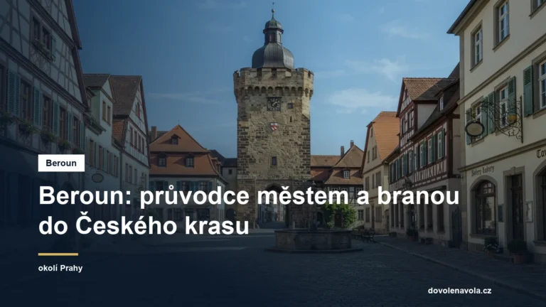 Historické náměstí s městskou branou