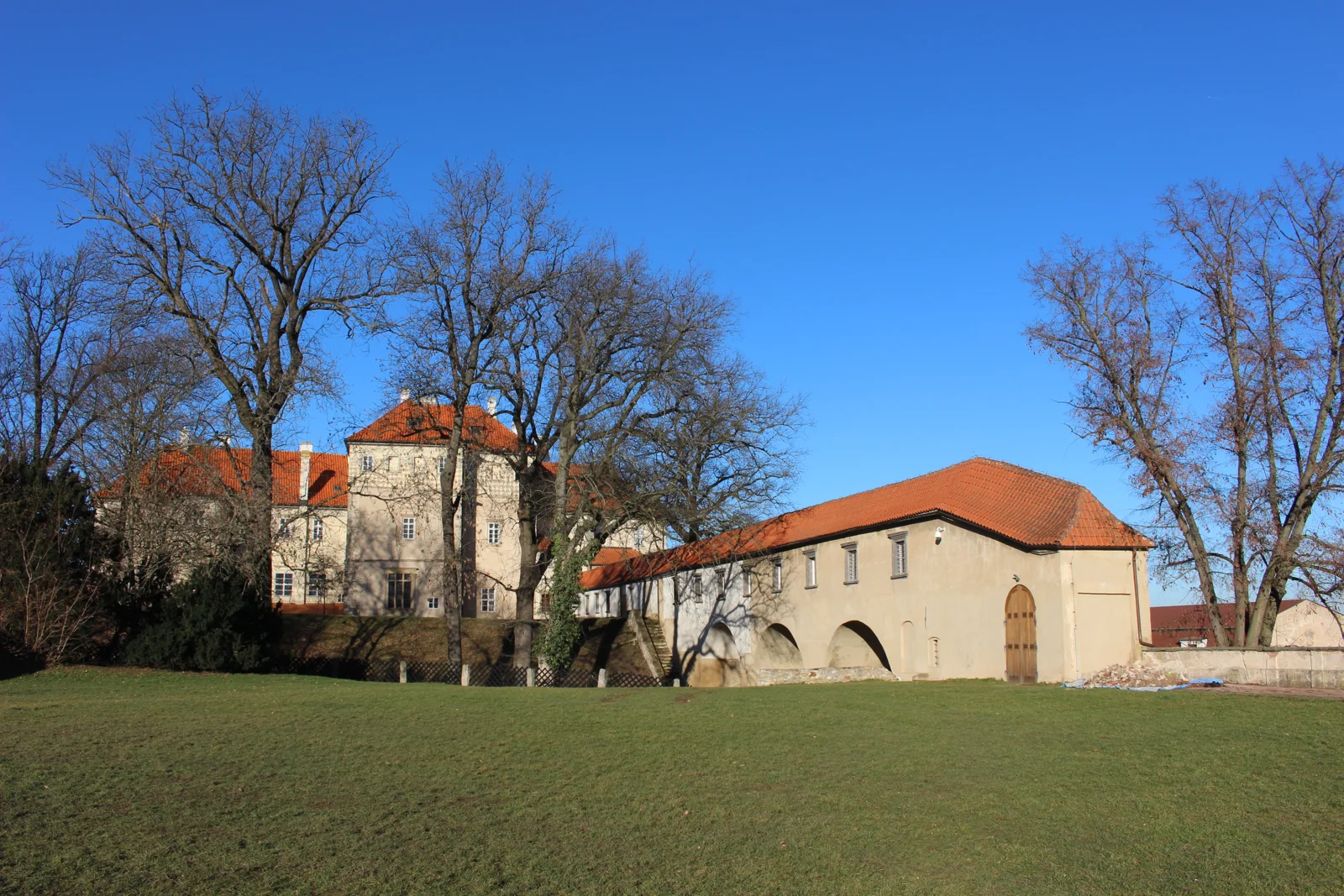 Zámek Brandýs nad Labem ze zahrady