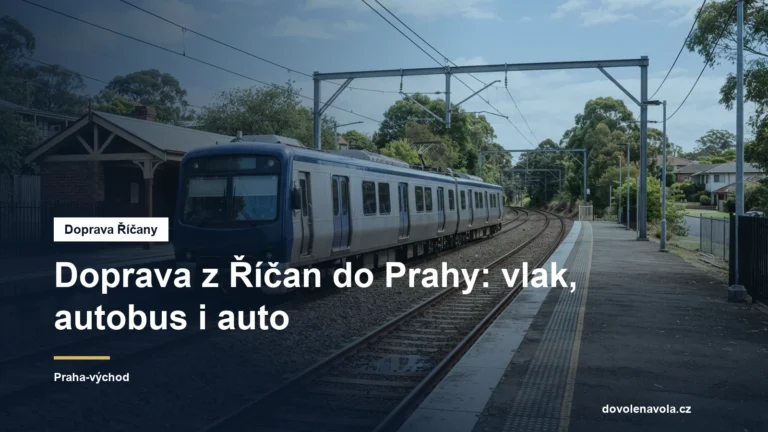 Příměstský vlak na nádraží