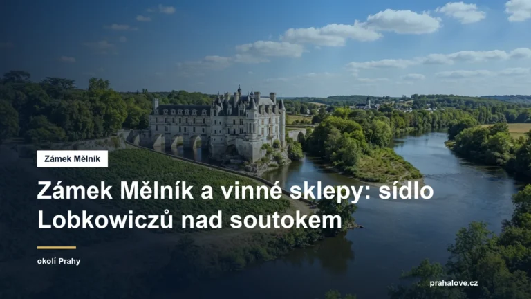 Renesanční zámek nad soutokem s vinicí