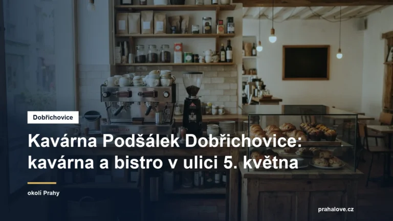 Pult malé kavárny s kávovarem a pečivem