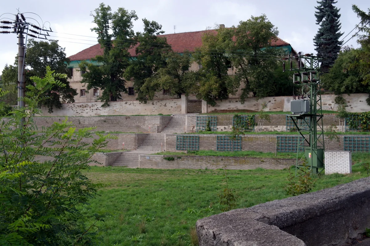 Zámek ve Statenicích