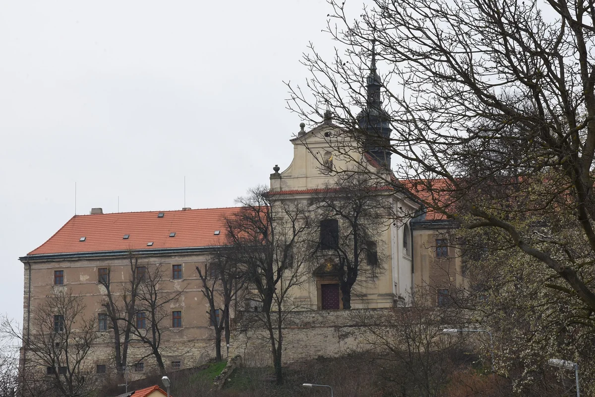 Areál kláštera a kostela sv. Víta
