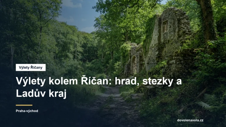 Lesní stezka u zříceniny hradu